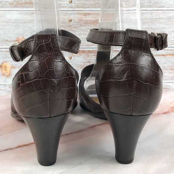 New listing!! Sofft Heeled Ankle-strap Sandal Brown Crocodile Embossed Leather - Picture 5 of 10